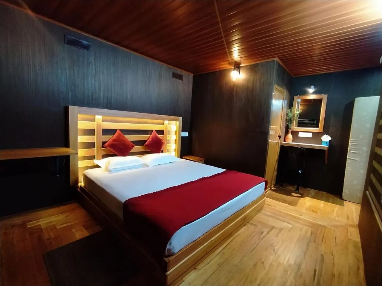 Lo Adoro Tree Hut Tourist Homestays Ambalavayal